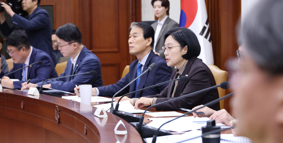 ▲한성숙 국무총리가 3일 서울 종로구 정부서울청사에서 열린 국가정책조정회의에서 발언하고 있다. (연합뉴스)
