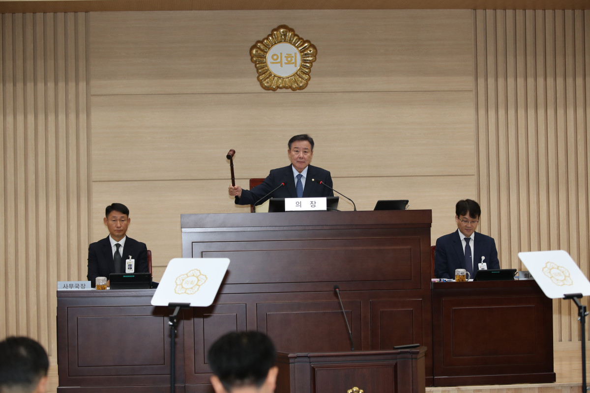 ▲익산시의회가 제280회 제1차 정례회 본회의를 열고 주요 안건을 처리하고 있다. (사진제공=익산시의회)