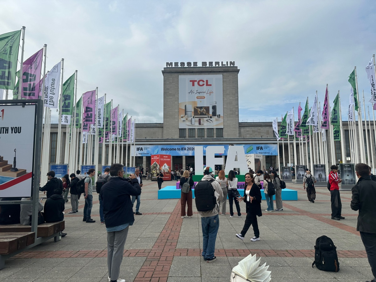 ▲유럽 최대 가전·IT 전시회 ‘IFA 2026’이 개막한 4일(현지시간), 독일 베를린 메세 베를린 앞에 인파가 몰려 있다. (베를린(독일)=이수진 기자)