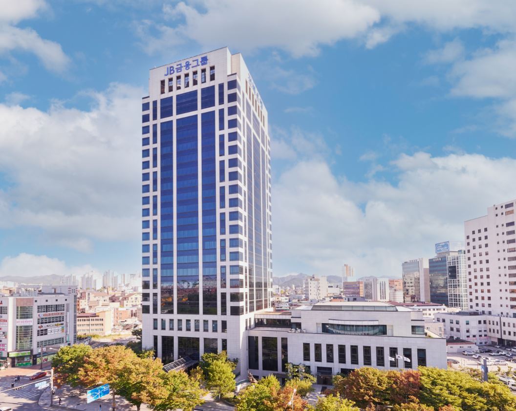 ▲JB금융지주 본점 (사진제공=JB금융지주)