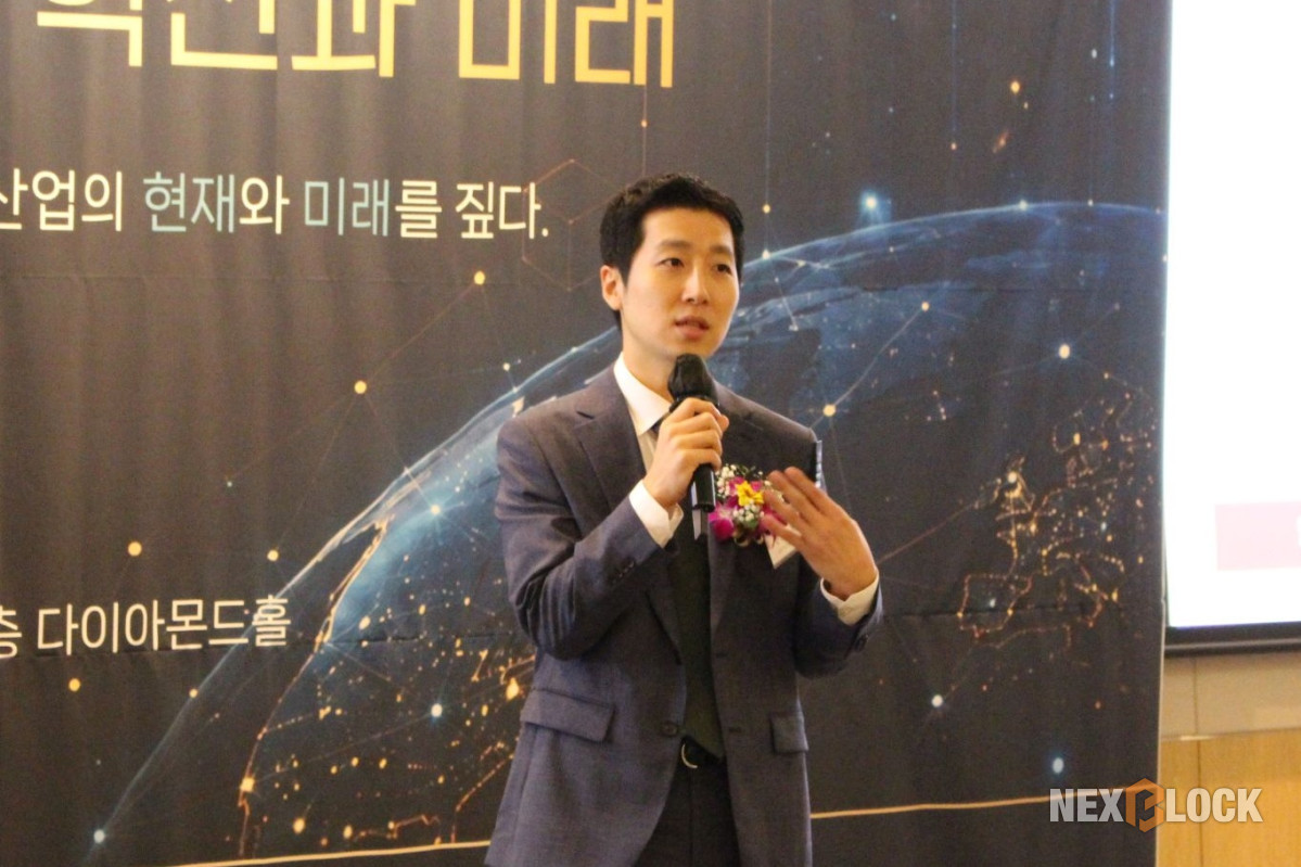 ▲ABP자산운용 성상현 전무는 ‘화폐, 권력, 그리고 생산성’을 주제로 강연했다