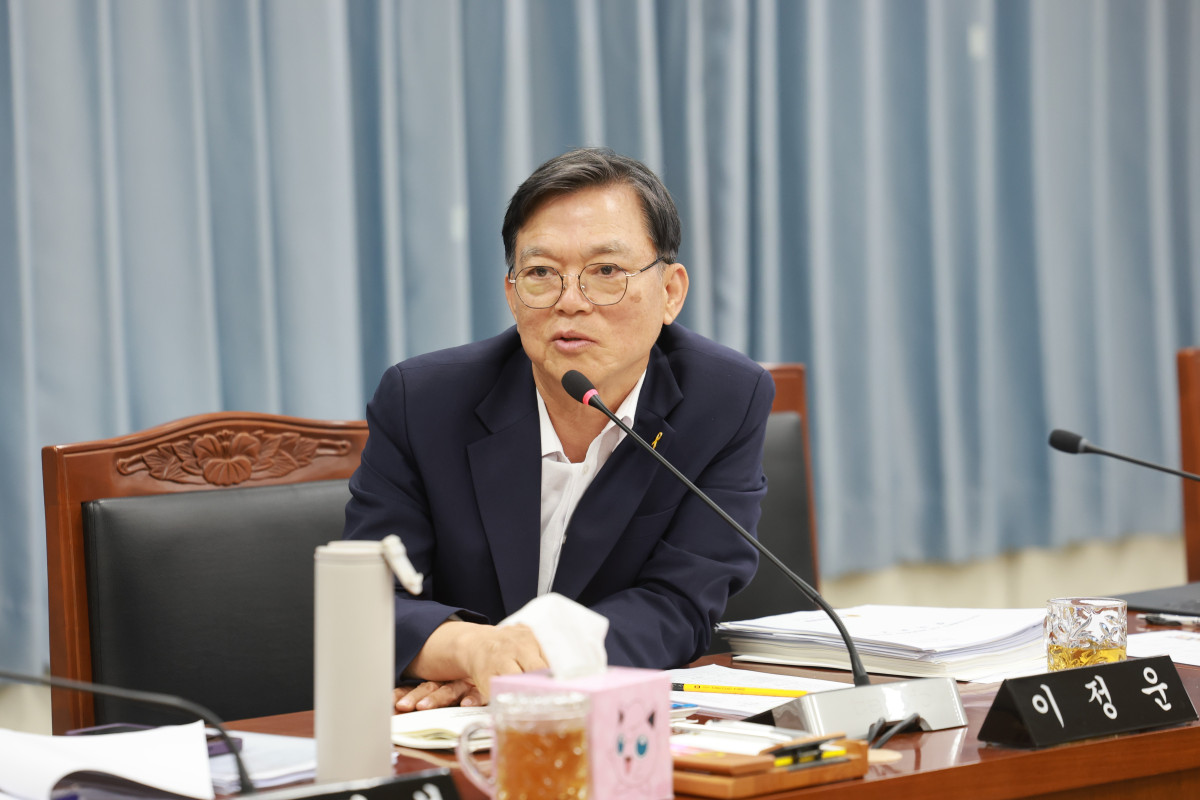 ▲이정운 전남광주통합특별시의원이 결산심사에서 질의하고 있다. (사진제공=전남광주통합특별시의회)
