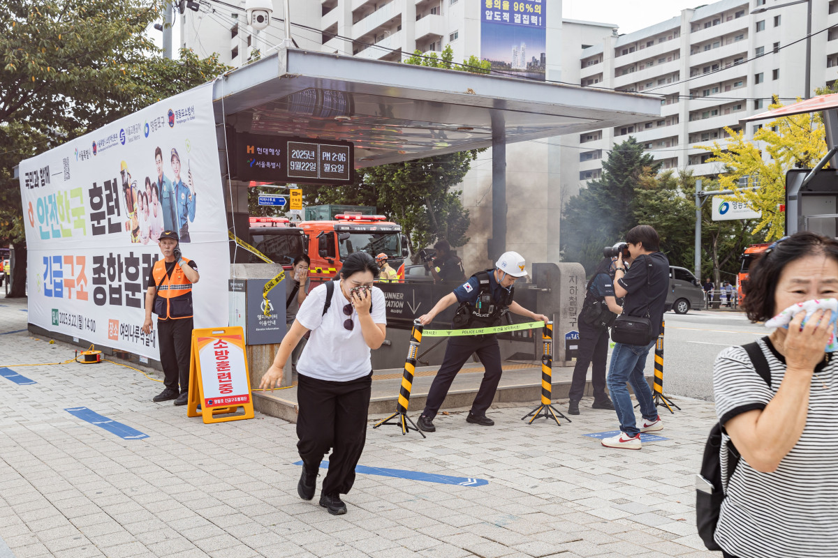 ▲지난해 여의나루역에서 진행된 ‘재난대응 안전한국훈련’ 현장. (사진 제공 = 서울특별시 영등포구)