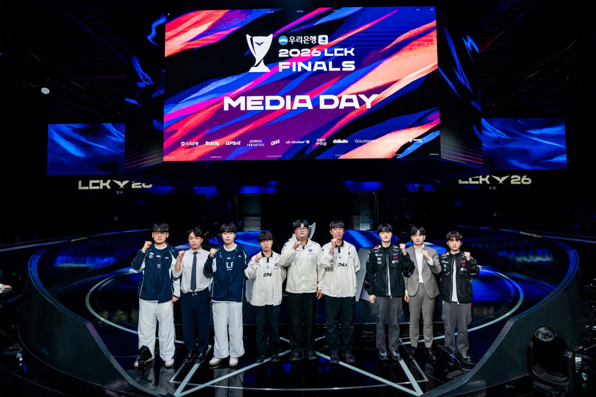 ▲2026 우리은행 LCK FINALS 미디어데이에 참여한 젠지e스포츠, 한화생명e스포츠, T1 감독 및 선수들. (사진제공=라이엇게임즈)