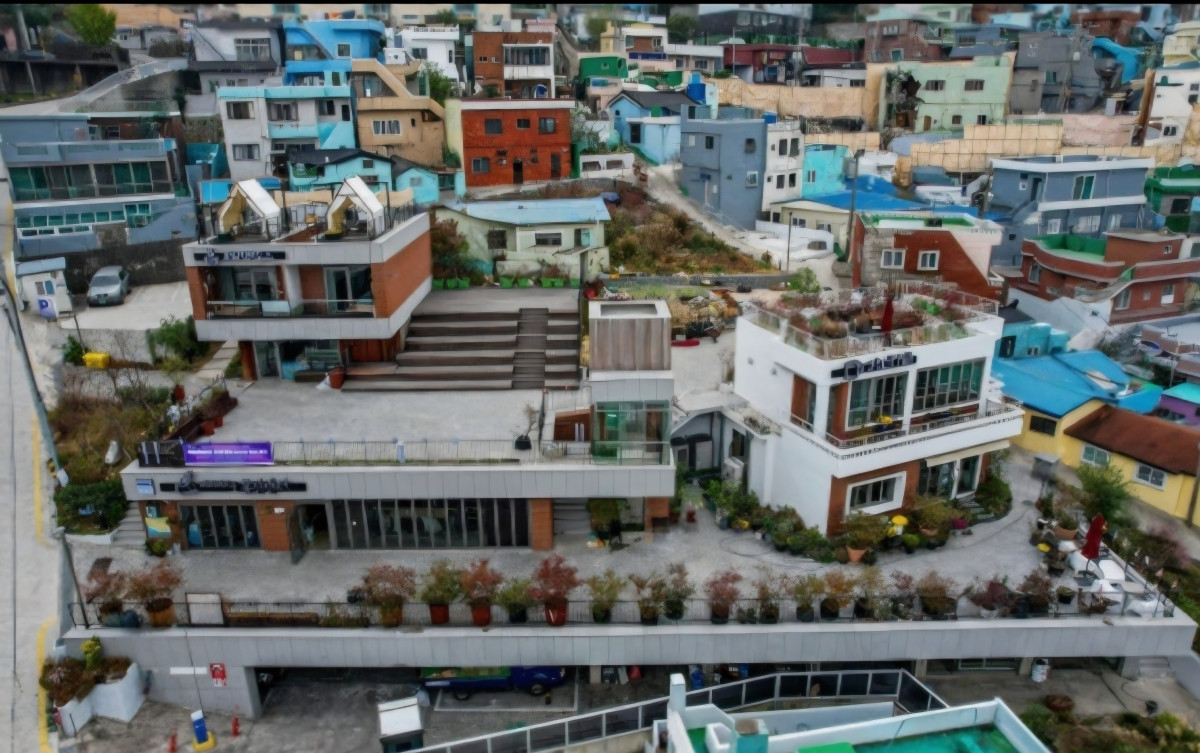 ▲도새재생 사업이 진행되고 있는 부산 영도 봉산마을 전경 (사진제공=영도구청)