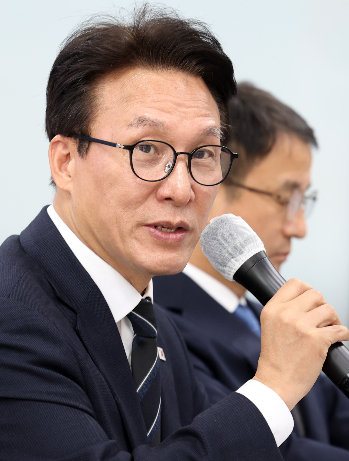 ▲더불어민주당 김민석 대표가 14일 강원 춘천시 더불어민주당 강원도당에서 열린 강원 최고위원회의에서 발언하고 있다. 2026.9.14 (사진=연합뉴스)