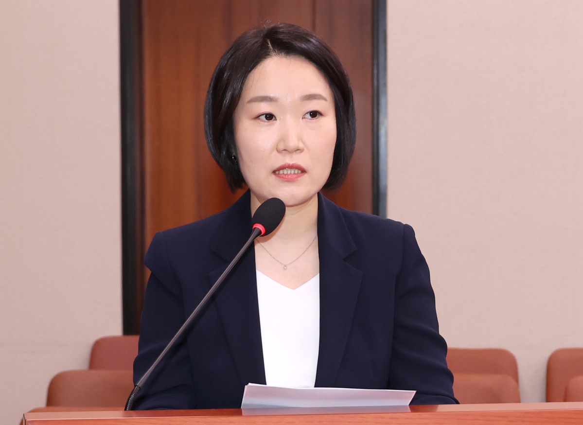 ▲이소영 중소벤처기업부 장관 후보자가 15일 국회 산업통상자원중소벤처기업위원회에서 열린 인사청문회에서 모두발언을 하고 있다. 2026.9.15 (연합뉴스)
