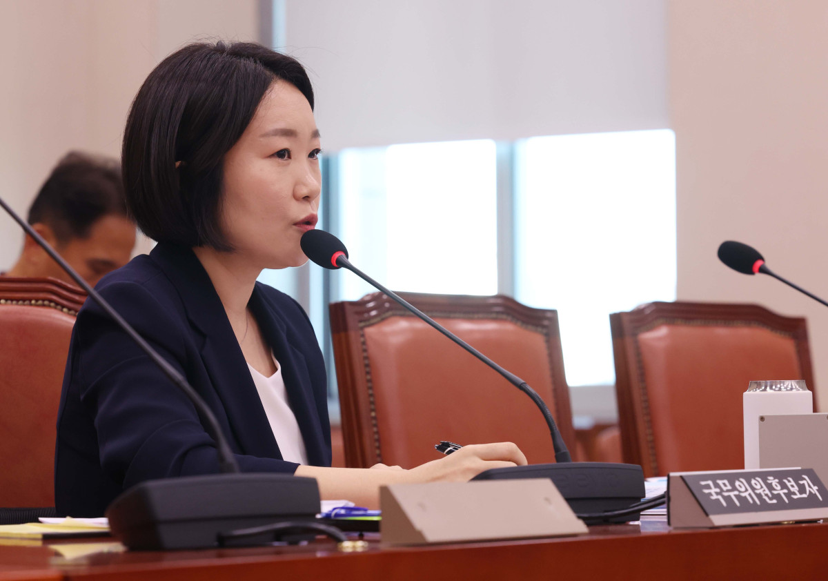 ▲이소영 중소벤처기업부 장관 후보자가 15일 서울 여의도 국회에서 열린 인사청문회에서 의원 질의에 답하고 있다. 신태현 기자 holjjak@