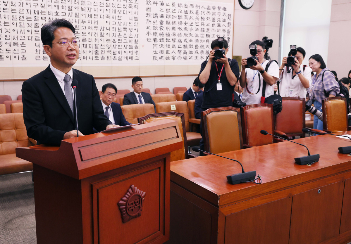▲김승원 법무부 장관 후보자가 15일 서울 여의도 국회에서 열린 인사청문회에서 모두발언을 하고 있다. 신태현 기자 holjjak@