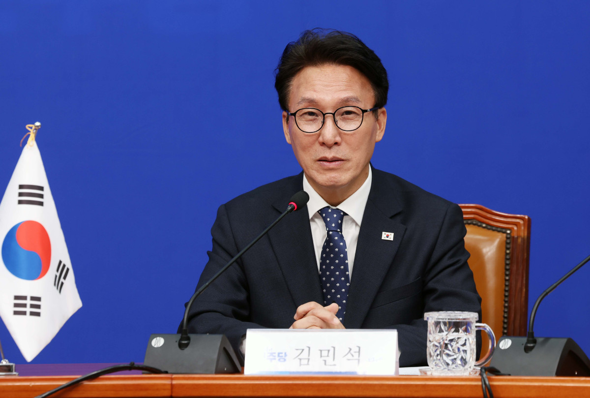 ▲김민석 더불어민주당 대표가 15일 서울 여의도 국회에서 미셸 스틸 주한미국대사를 접견하며 인사말을 하고 있다. 신태현 기자 holjjak@