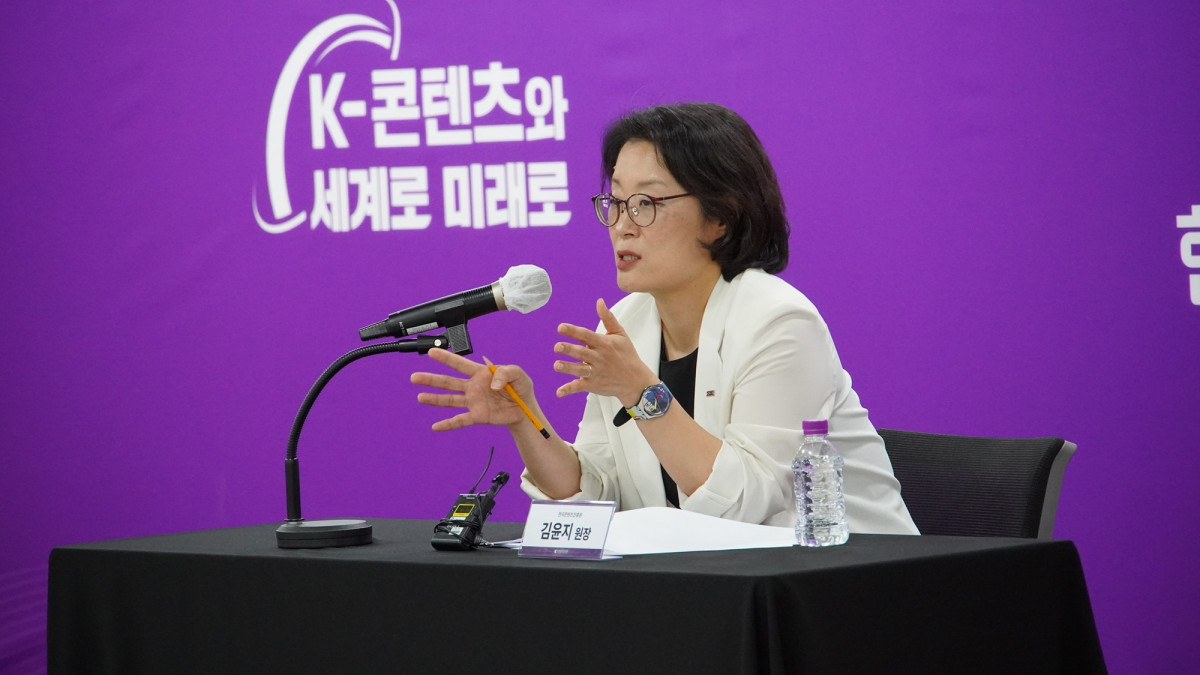 ▲김윤지 한국콘텐츠진흥원장이 17일 서울 중구 CKL기업지원센터에서 열린 취임 100일 기자간담회에서 발언하고 있다. (사진제공=한국콘텐츠진흥원장)