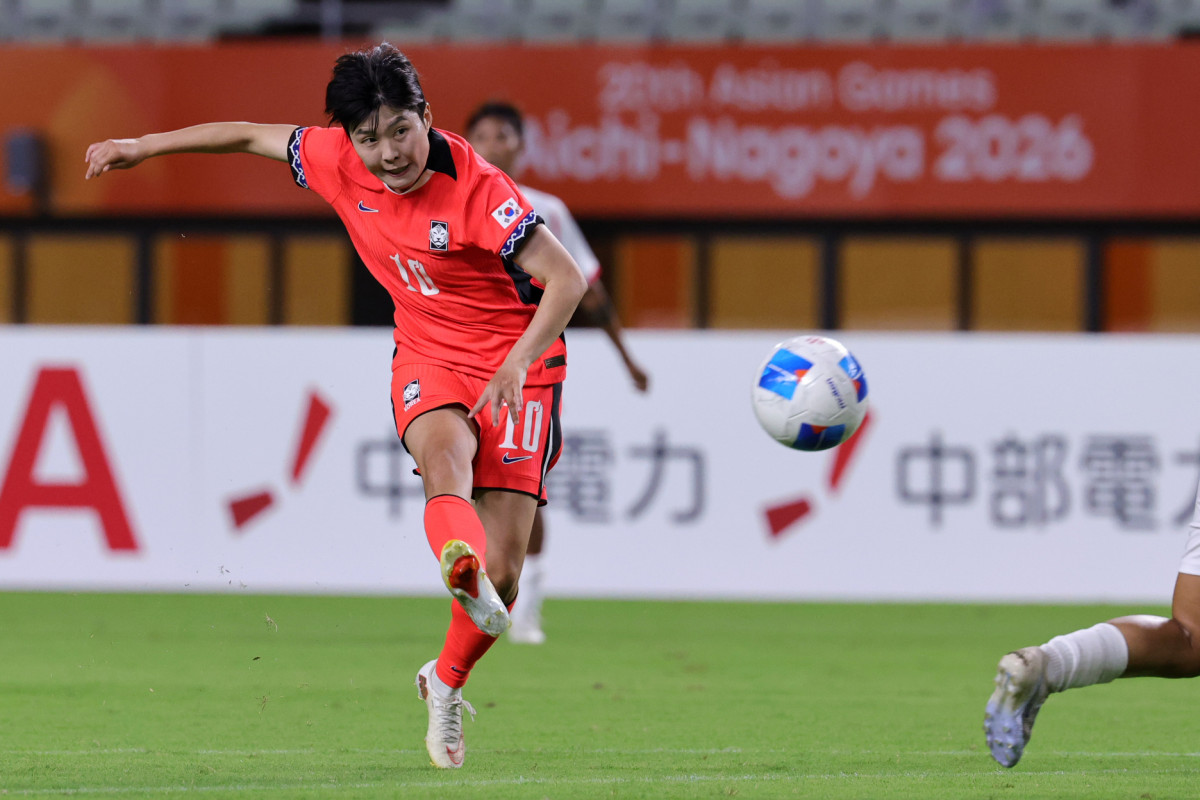 ▲14일 일본 오사카 얀마 스타디움 나가이에서 열린 2026 아이치·나고야 아시안게임 여자 축구 조별리그 1차전 대한민국과 미얀마의 경기. 한국 지소연을 슛을 하고 있다. 2026.9.14 (연합뉴스)