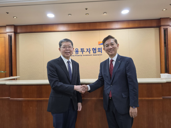 ▲21일 금융투자협회와 태국채권시장협회(ThaiBMA) 대표단이 간담회를 열고 양국 채권시장 발전과 자율규제·시장정보 분야의 협력 확대 방안을 논의했다 (제공=금융투자협회)
