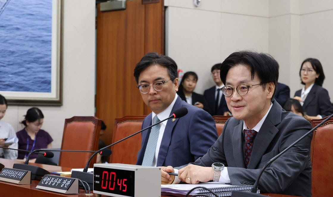 ▲김정관 산업통상부 장관이 22일 국회 산업통상중소벤처기업위원회에 '대한민국과 미합중국 간 전략적투자의 운영 및 관리를 위한 특별법'에 따른 대미투자 사전보고를 위해 상임위 회의장에 참석, 발언하고 있다. (연합뉴스)