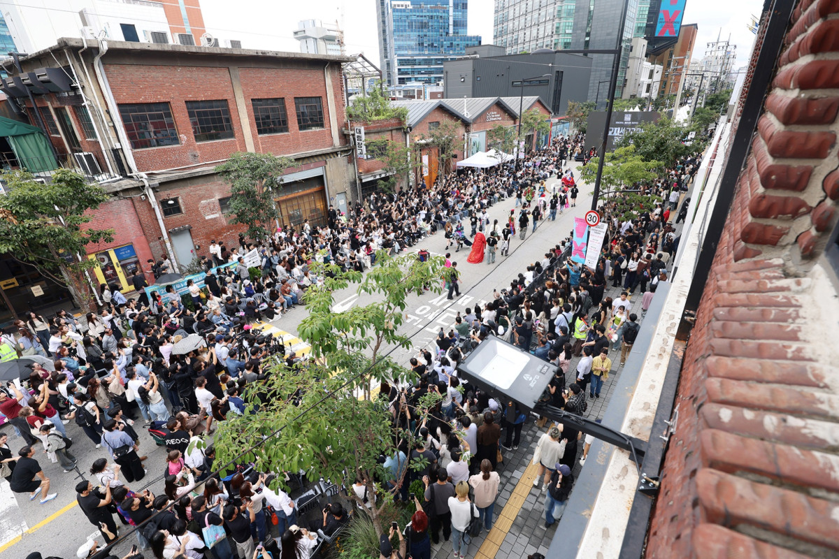 ▲지난해 열린 ‘2025 크리에이티브×성수’ 문화‧창조산업 축제 가운데 ‘패션 성수’ 모습. (사진 제공 = 서울특별시 성동구)