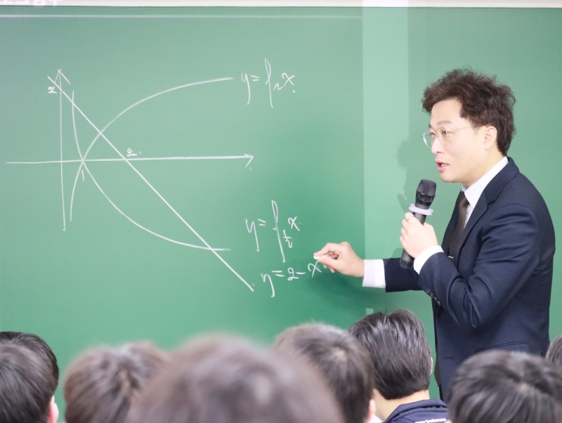 (메가스터디 기숙학원 종합관 제공)