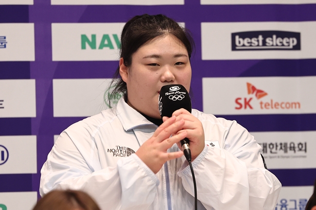 ▲역도 여자 국가대표 박혜정이 20일 충북 진천 국가대표선수촌에서 열린 2026 아이치·나고야 아시안게임 D-30 미디어데이에서 발언하고 있다. (연합뉴스)