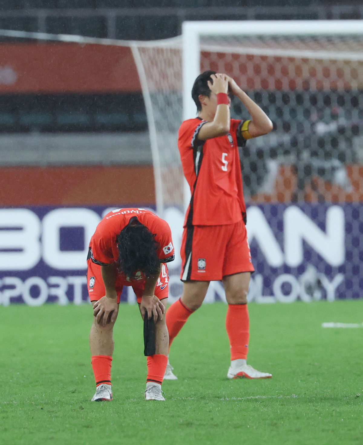 ▲29일 일본 시즈오카현 후쿠로이의 시즈오카 스타디움 에코파에서 열린 2026 아이치·나고야 아시안게임 여자 축구 준결승 대한민국과 일본의 경기가 한국의 2대0 패배로 끝났다. (사진제공=연합뉴스)