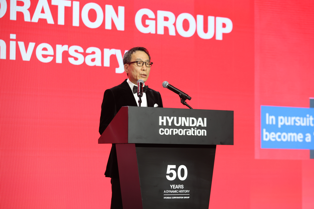 ▲창립 50주년 기념사를 전하는 정몽혁 회장 (사진제공=현대코퍼레이션그룹)