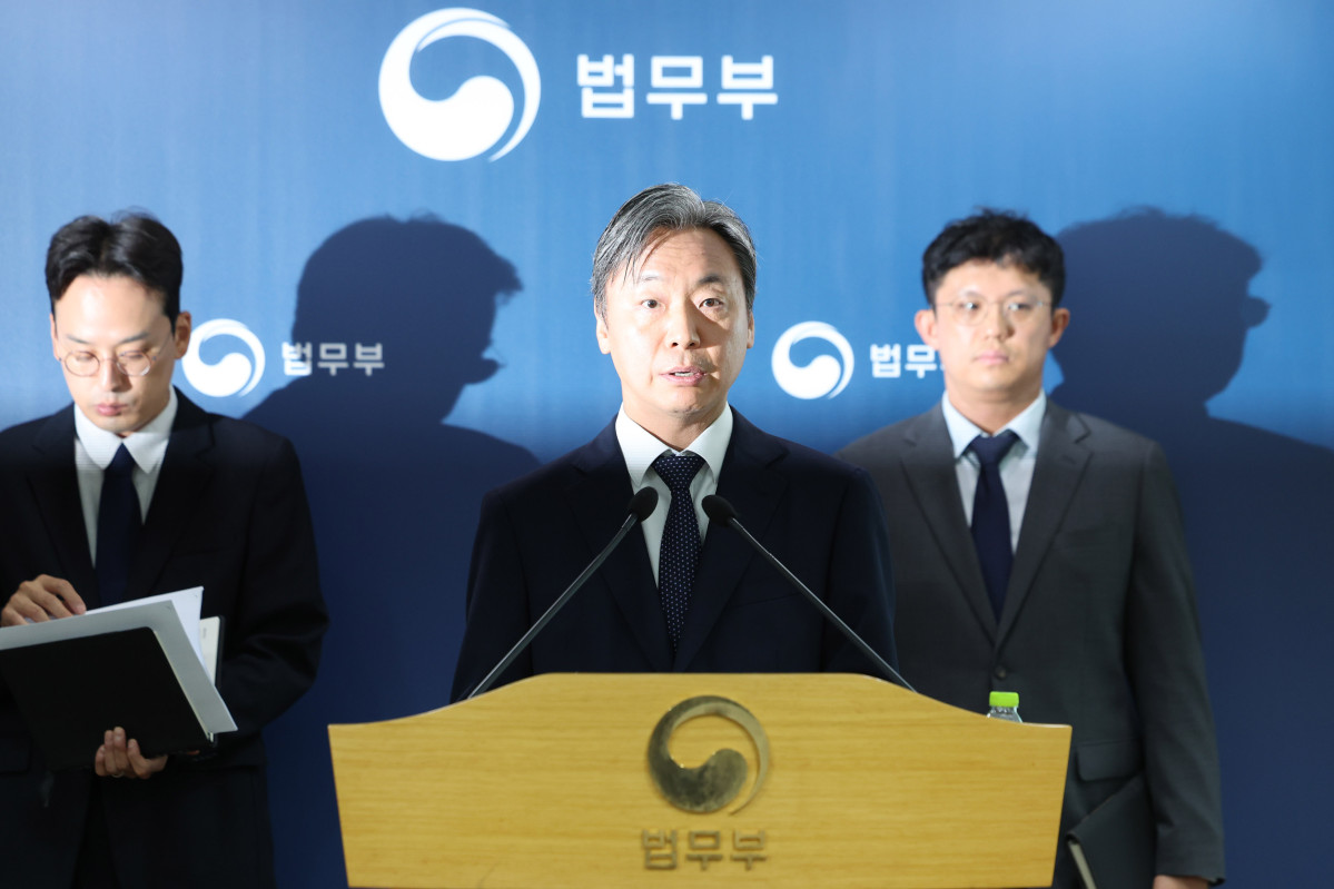 ▲강준하 법무부 국제법무국장이 30일 경기 과천시 정부과천청사 법무부에서 열린 ISDS 사건 선고 승소 브리핑에서 발언하고 있다. (뉴시스)