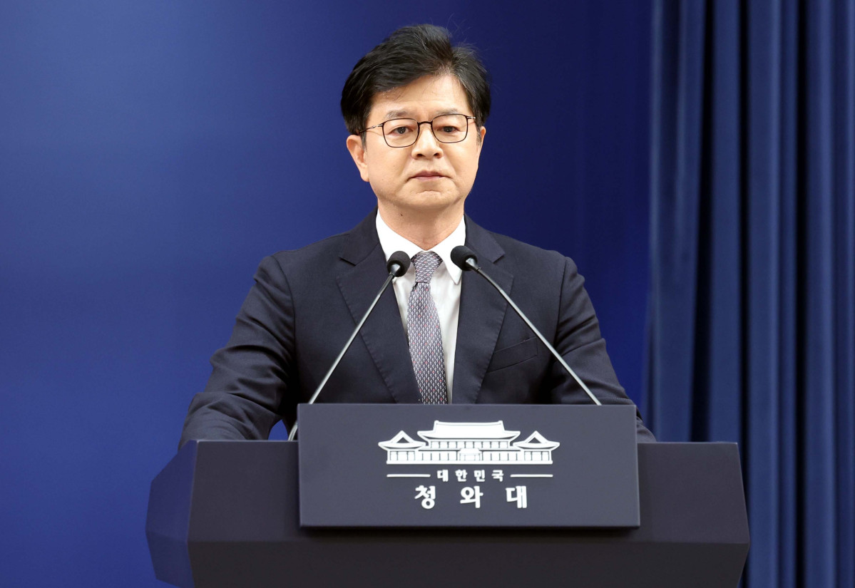 ▲성기홍 홍보소통수석이 21일 청와대 춘추관에서 강훈식 비서실장 사의 표명 관련 브리핑을 하고 있다. 2026.09.21. (사진=뉴시스)