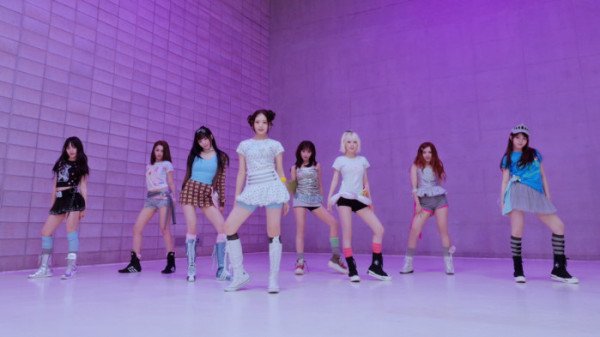 ▲유니스(사진출처=F&F엔터테인먼트)
