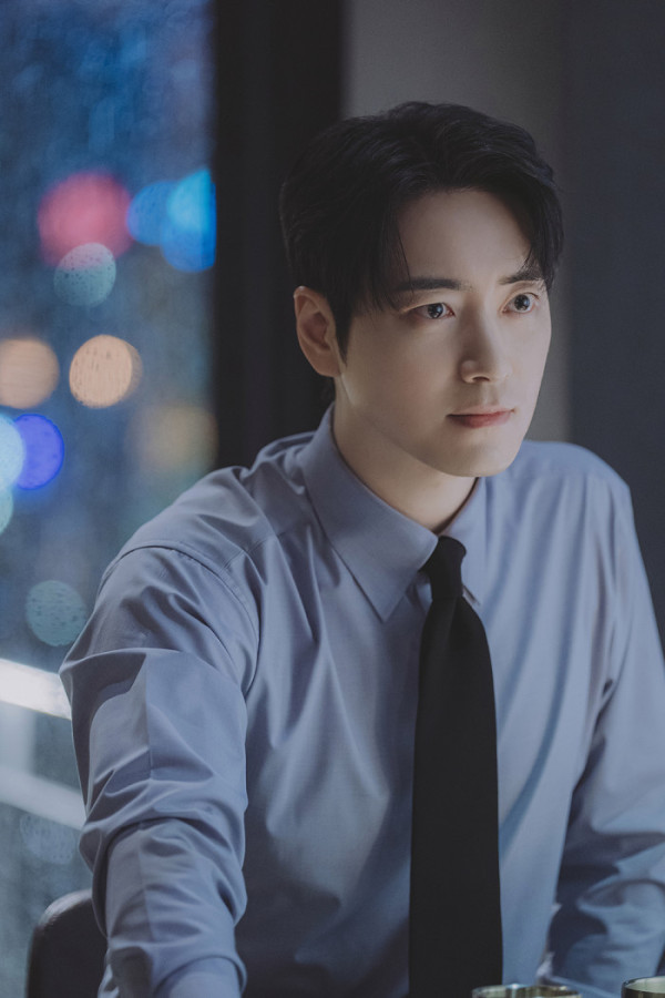 ▲‘로또 1등도 출근합니다’ 이준혁(사진출처=티빙)