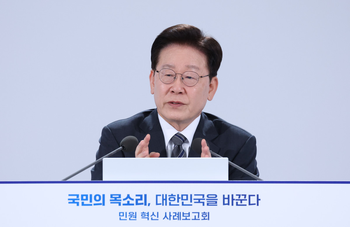 ▲이재명 대통령이 2일 세종특별자치시에서 열린 민원혁신 사례보고회에서 모두발언을 하고 있다. 사진=연합뉴스