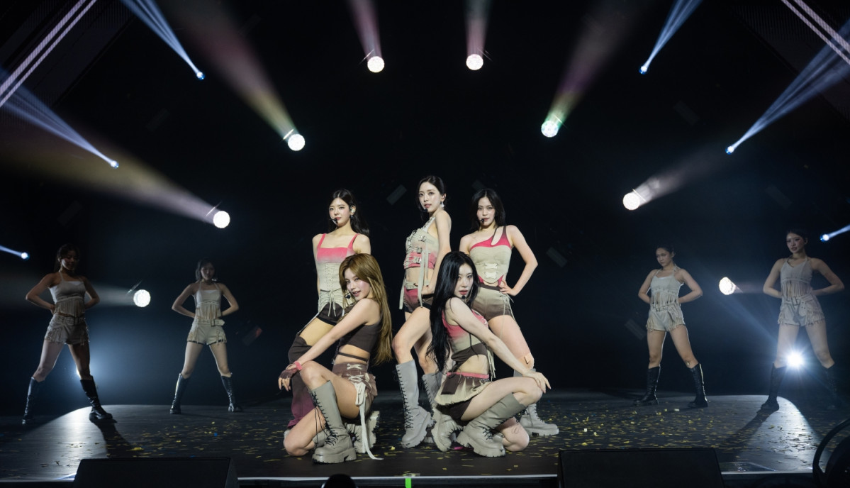 ▲(사진제공=JYP엔터테인먼트, @samhussein1)
