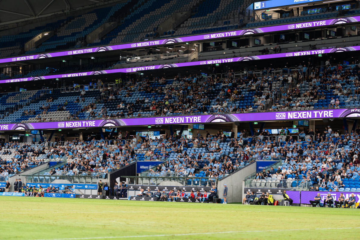 ▲호주 시드니 FC 구장 내 넥센타이어 LED 광고. (사진=넥센타이어)