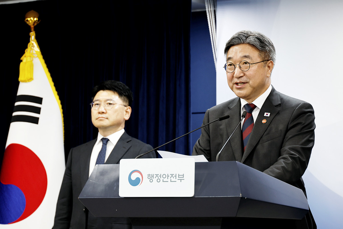 ▲윤호중 행정안전부 장관이 7일 오전 서울 종로구 정부서울청사에서 '인구감소지역 재지정 고시' 관련해 발표하고 있다. (사진제공=행정안전부)