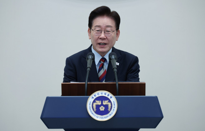 ▲이재명 대통령이 7일 청와대에서 열린 재일본대한민국민단 창단 80주년 기념 간담회에서 환영사를 하고 있다. 2026.10.7 (연합뉴스)