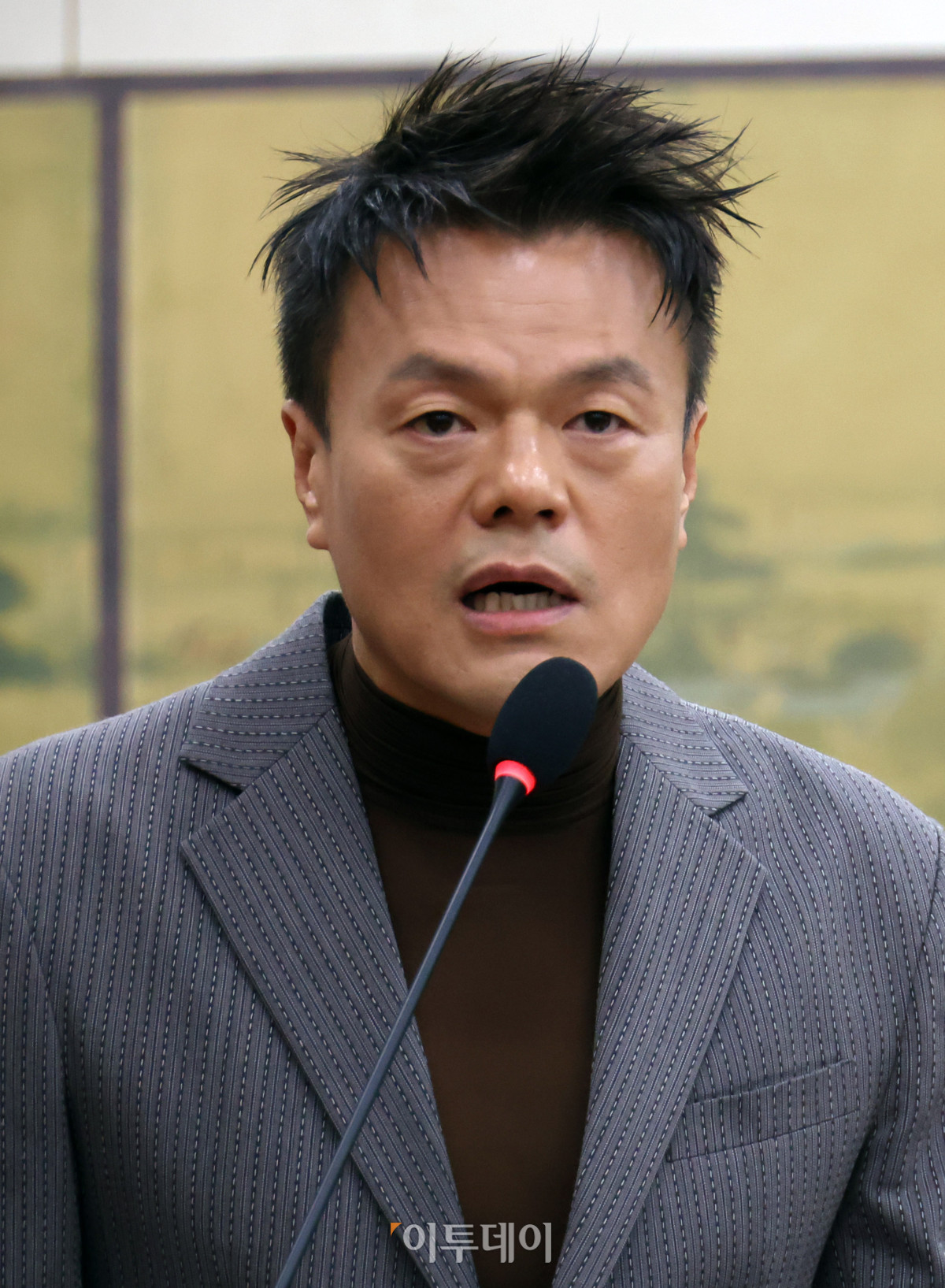 ▲박진영 대중문화교류위원회 공동위원장이 7일 서울 여의도 국회 문화체육관광위원회 국정감사에서 의원 질의에 답하고 있다. 고이란 기자 photoeran@