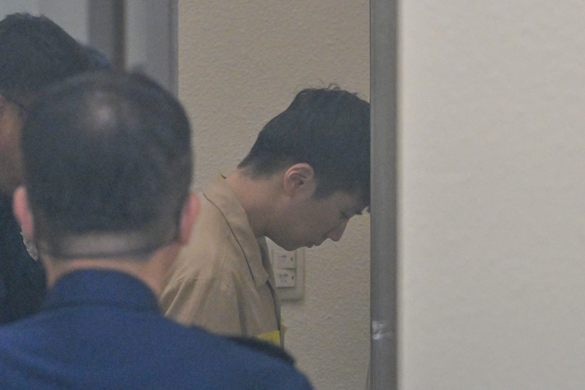 ▲장윤기가 지난달 30일 오후 전남광주 동구 광주지법에서 1심 선고를 받으러 이동하고 있다. (뉴시스)