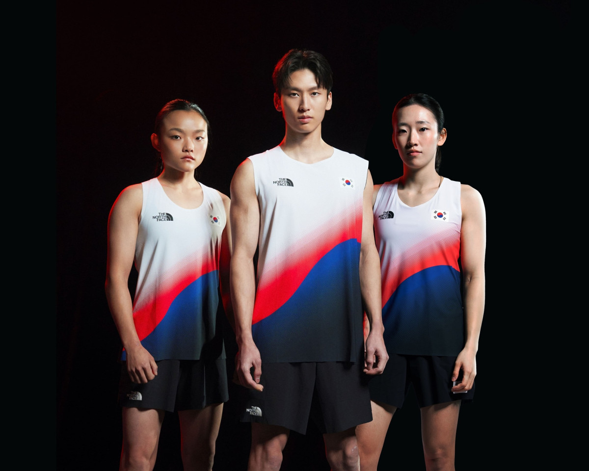 ▲스포츠클라이밍 종목 AG 역대 최다 메달을 획득한 노스페이스 애슬리트팀(좌측부터 서채현, 이도현 및 정지민 선수) (사진제공=영원아웃도어)