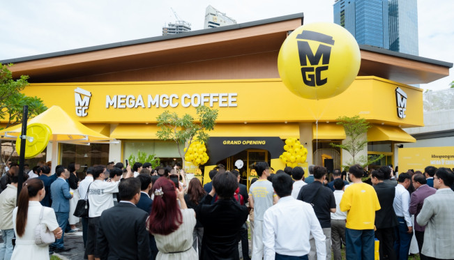 ▲메가 MGC커피 캄보디아 1호점 코피치점 외관. (사진제공=메가 MGC커피)