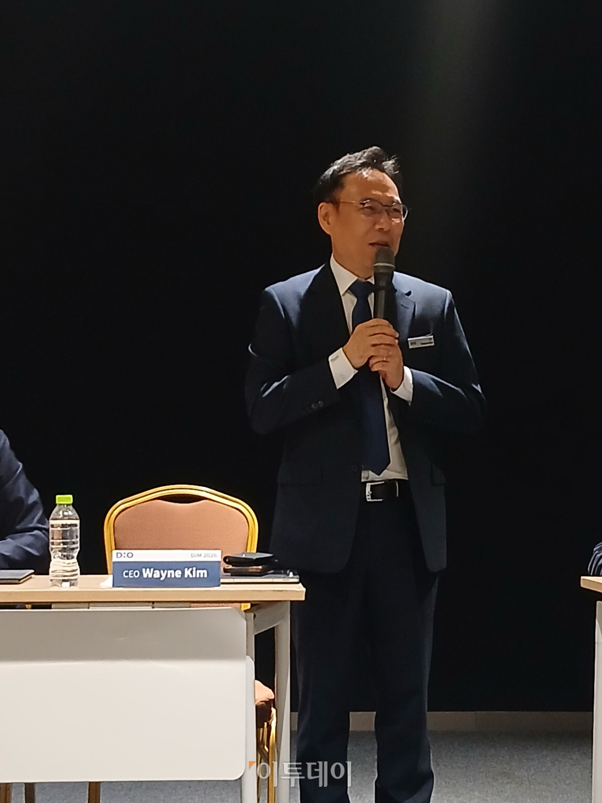 ▲디오임플란트가 10일 서울 강남구 코엑스에서 ‘DIO International Meeting 2026(DIM 2026)’를 개최하고 IR 간담회를 진행한 가운데 김종원 디오 대표가 발언하고 있다. (한성주 기자 hsj@)