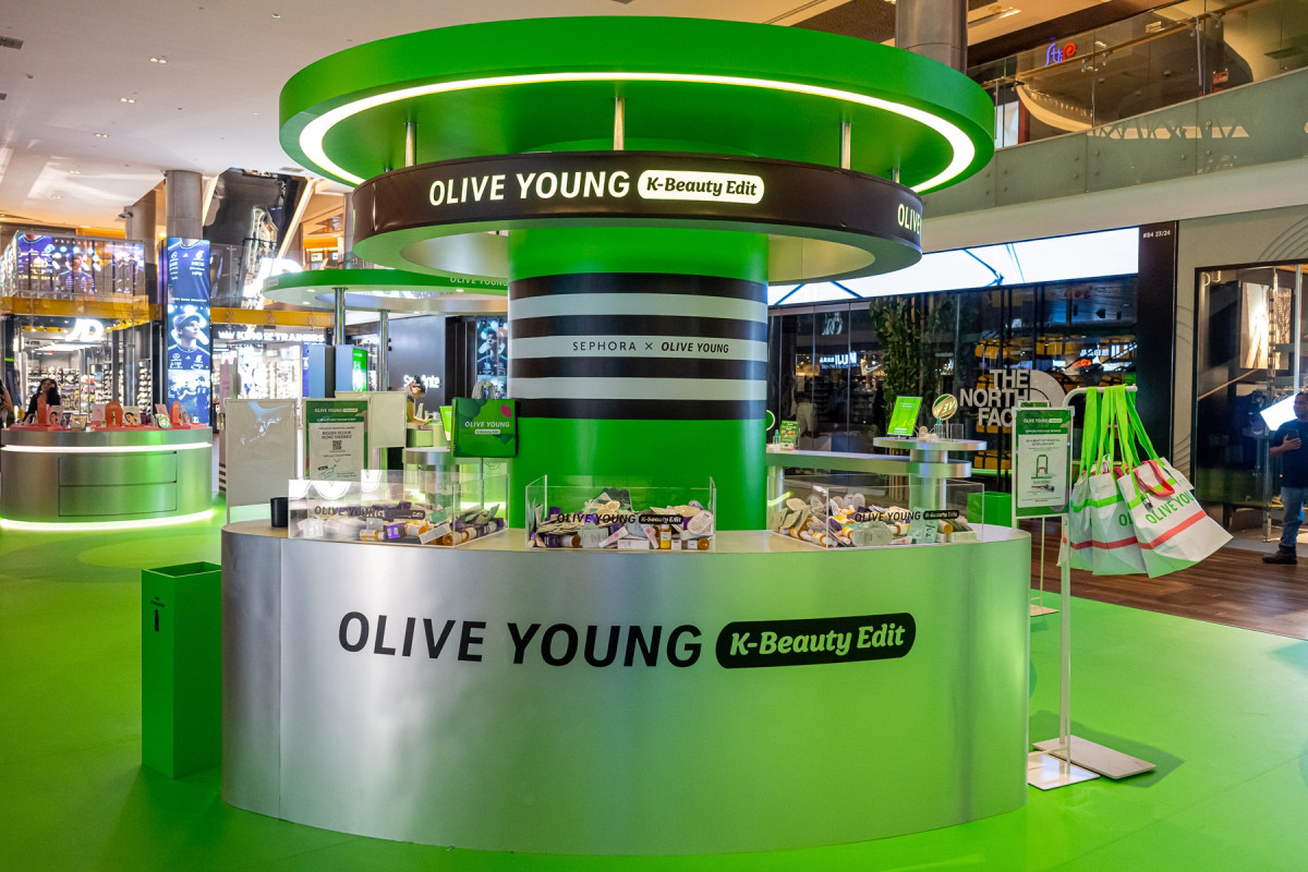 ▲싱가포르 복합쇼핑몰 ‘아이온 오차드(ION Orchard)’에서 진행하는 올리브영 K뷰티에딧 팝업스토어 현장. (사진제공=CJ올리브영)