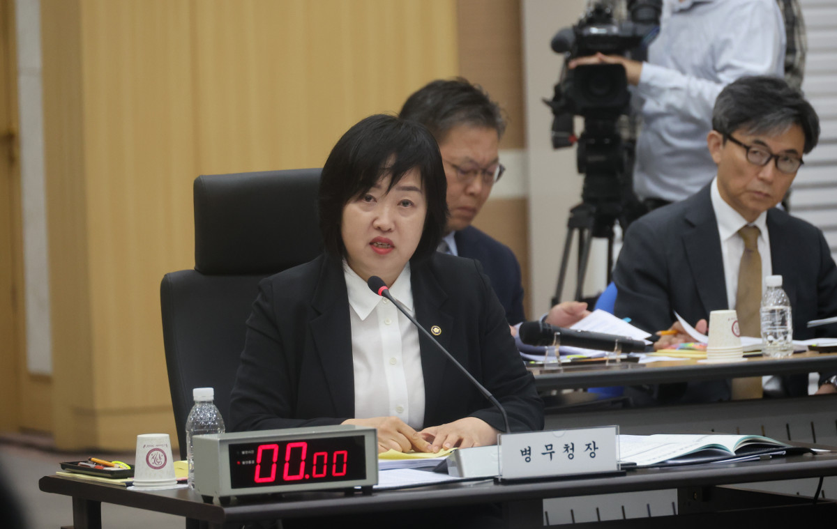 ▲홍소영 병무청장이 12일 대전 병무청에서 열린 국회 국방위원회의 병무청에 대한 국정감사에서 의원 질의에 답하고 있다. (연합뉴스)