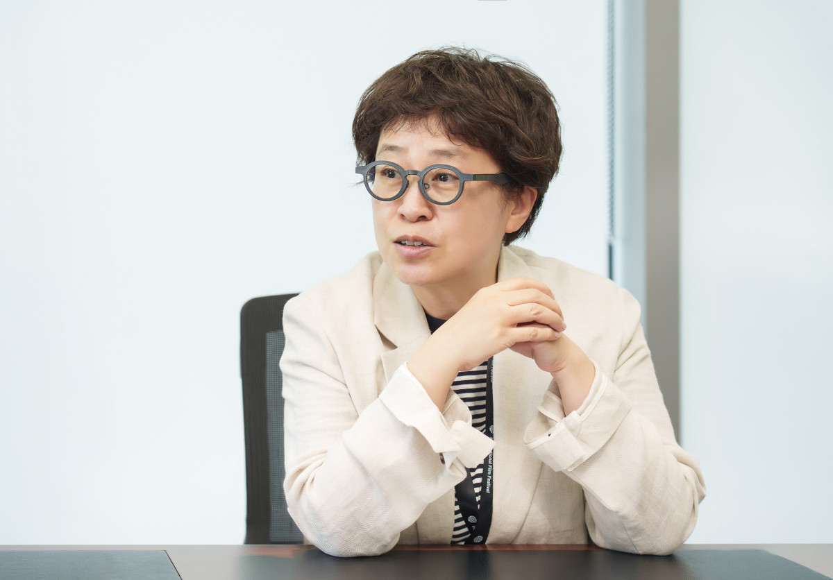 ▲김정아 이노션 대표이사가 12일 부산 벡스코에서 인터뷰를 진행하고 있다. (사진=이노션)