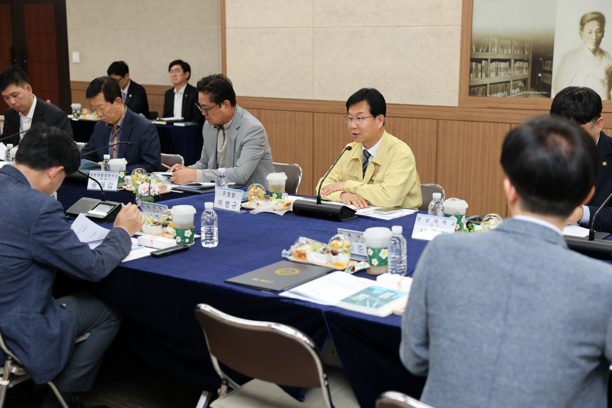 ▲전남광주통합특별시 광산구가 12일 지역 현안과 미래 정책을 발굴하기 위한 정책기획단을 출범하고 첫 회의를 열었다. (사진제공=전남광주통합특별시 광산구)