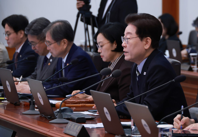 ▲이재명 대통령이 13일 청와대에서 열린 국무회의에서 발언하고 있다. 2026.10.13 (연합뉴스)