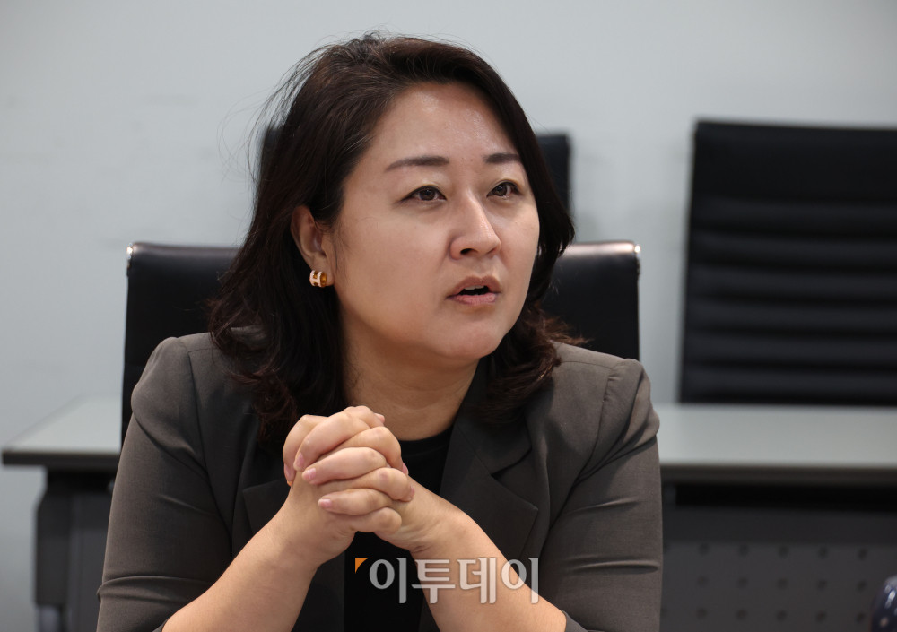 ▲13일 서울 강남구 논현동 이투데이 빌딩에서 열린 미래전략위원회 회의에서 서명지(CSR임팩트 대표) 위원이 발언을 하고 있다. 고이란 기자 photoeran@