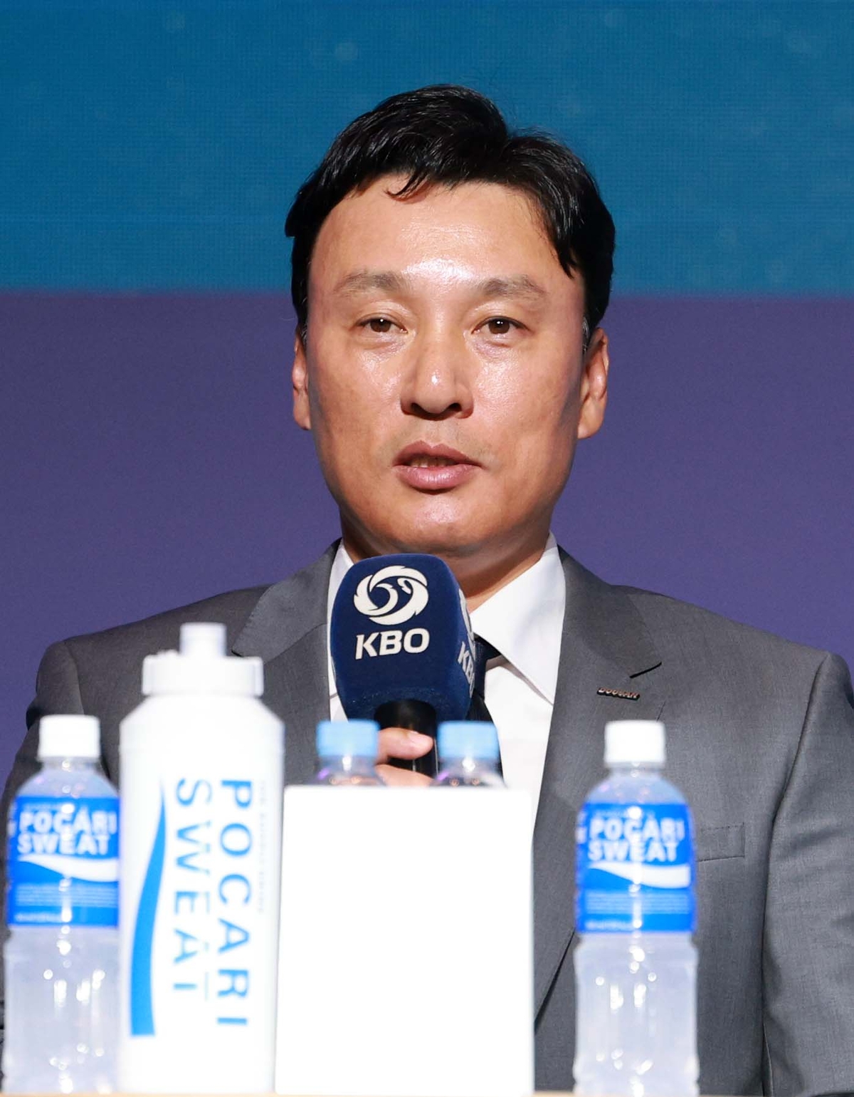 <b>이승엽</b>, <b>요미우리</b> 타격<b>코치</b> 한 시즌 만에 <b>퇴단</b>