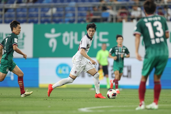 ▲대전하나시티즌 vs 광주FC의 경기. (사진제공=한국프로축구연맹)