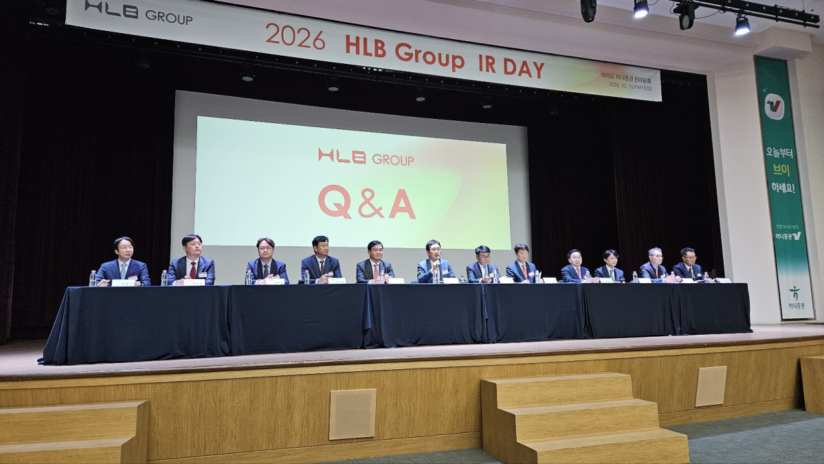 ▲HLB그룹 관계사 대표들이 질의응답에 응하고 있다. (사진제공=HLB)