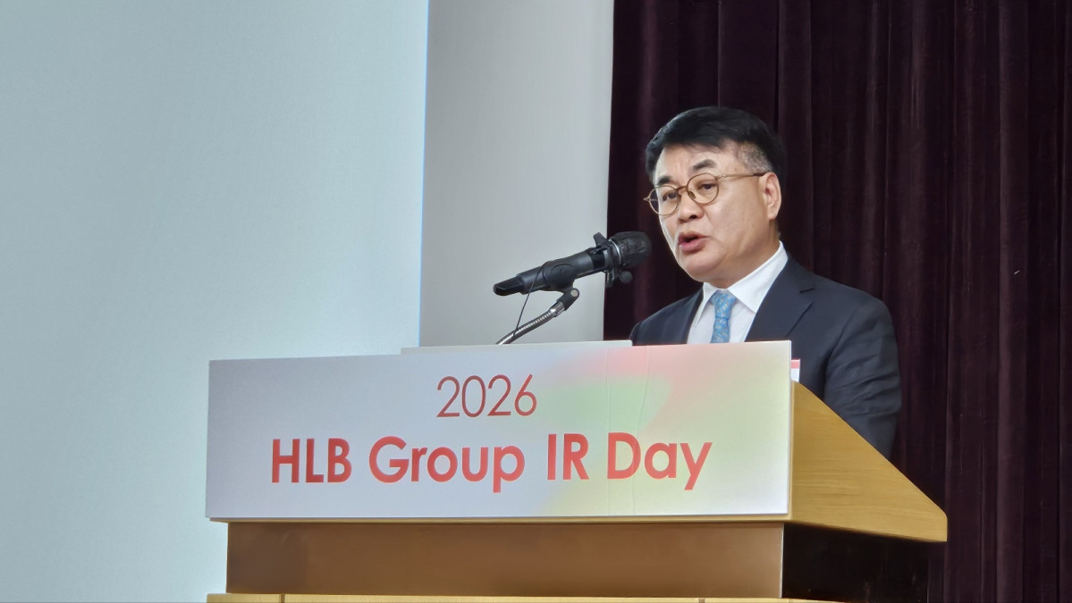 ▲김홍철 HLB 대표가 15일 서울 여의도에서 열린 ‘2026 HLB Group IR Day’에서 발표하고 있다. (사진제공=HLB)