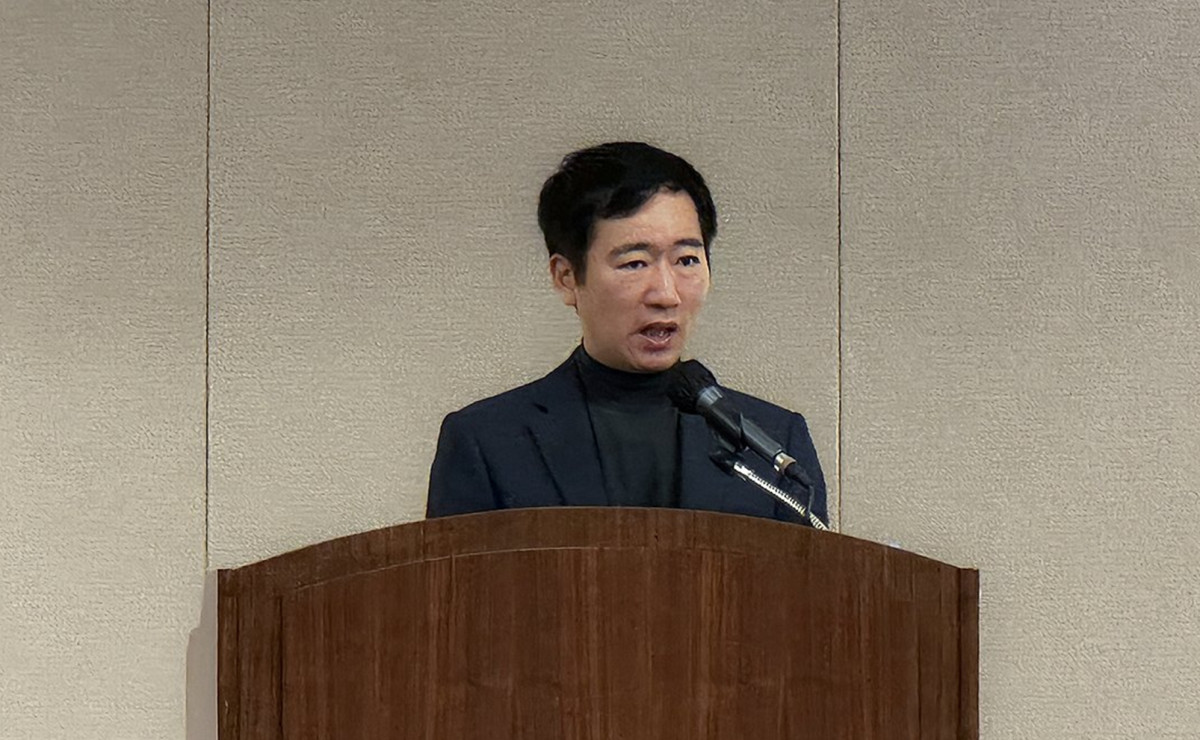▲박관호 위메이드 대표 겸 이사회 의장이 2024년 3월 29일 경기 성남시 위메이드 사옥에서 열린 정기 주주총회에서 발언하고 있다. (연합뉴스)