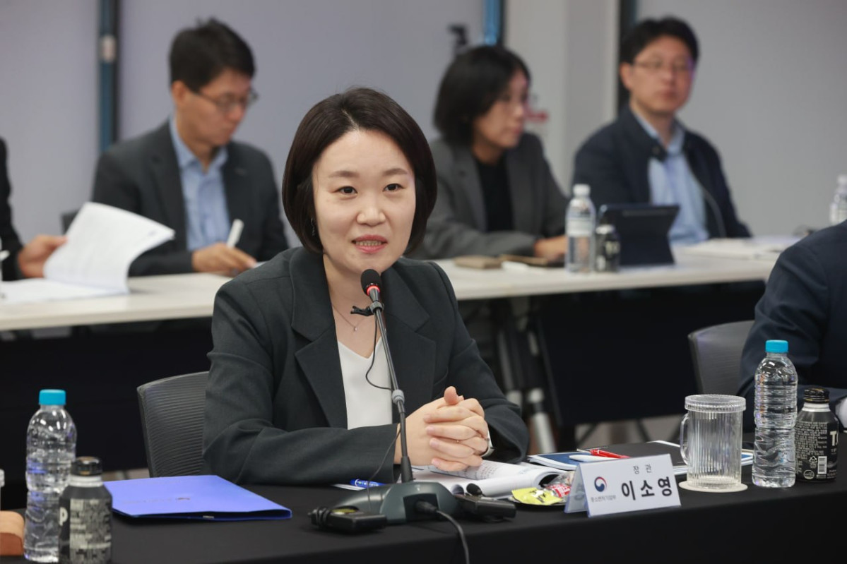 ▲이소영 중소벤처기업부 장관이 16일 충청북도 청주시 오가노이드 사이언스에서 열린 간담회에서 모두 발언을 하고 있다. (사진제공=중소벤처기업부)
