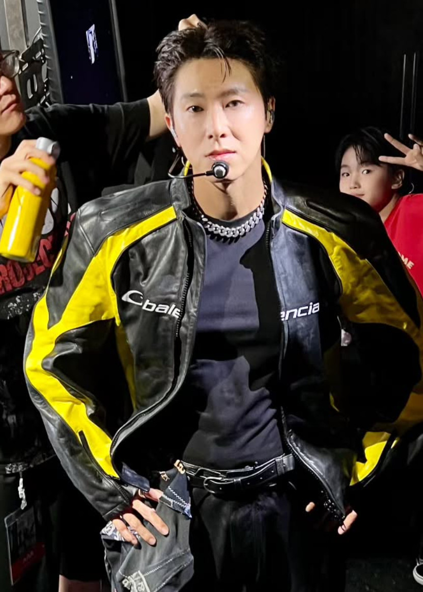 (출처=유노윤호SNS)